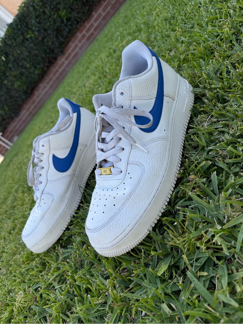 Nike Leather Air Forces White Blue Size 11.5 Men's Sneaker Shoes
